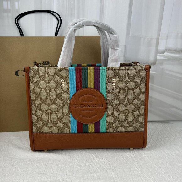 NWT Coach C5793 Dempsey Tote 40 In Signature Jacquard With Stripe And Patch - Picture 4 of 13